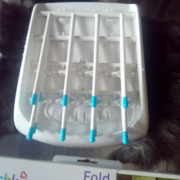 2/$10.00 Bottle clean stand - Picture 2 of 3